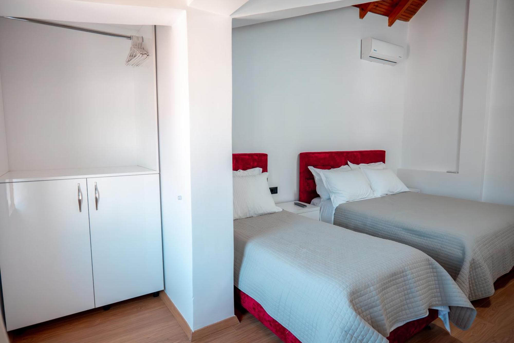 Fabio Guest House Gjirokastër Екстериор снимка