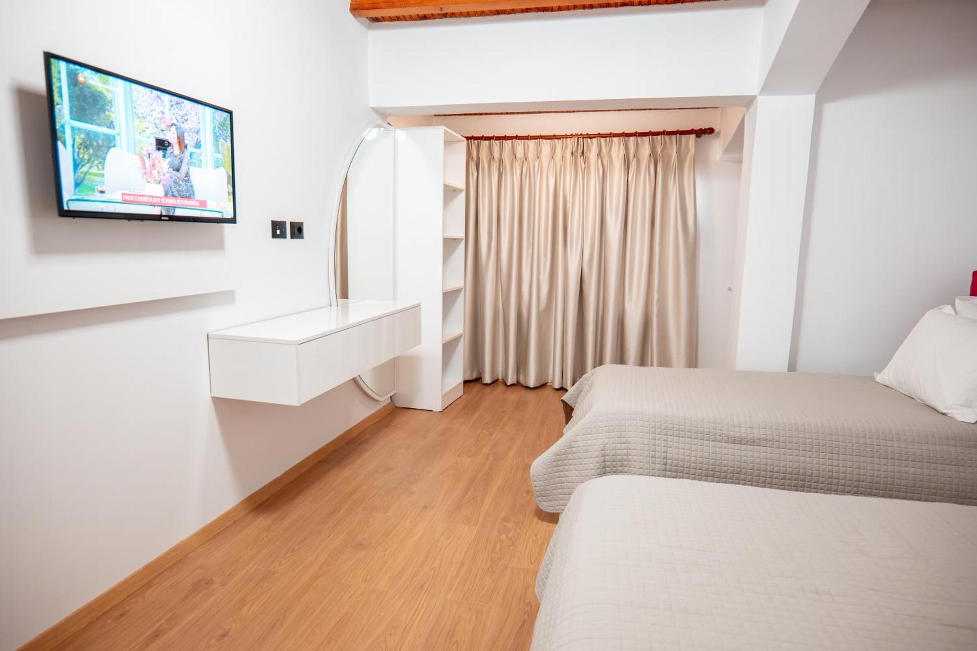 Fabio Guest House Gjirokastër Екстериор снимка